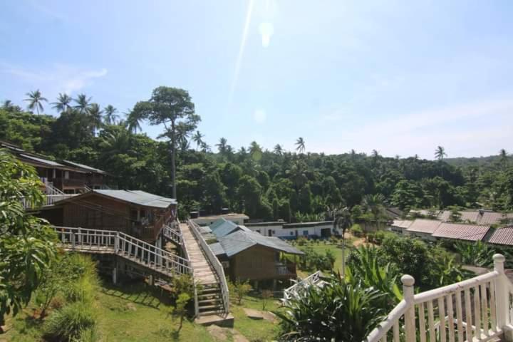 Long Beach Garden Kampung Kuala Besut Buitenkant foto